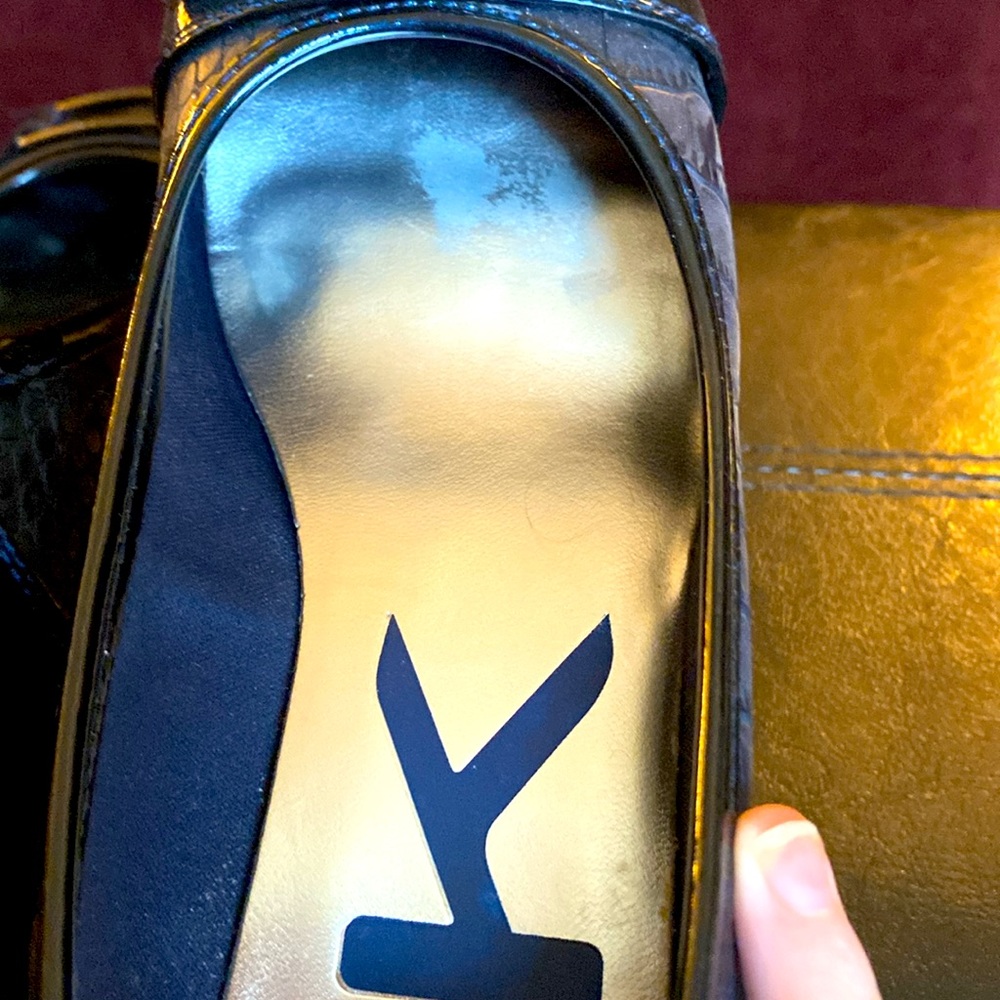 Anne Klein Wedges - Picture 5 of 5